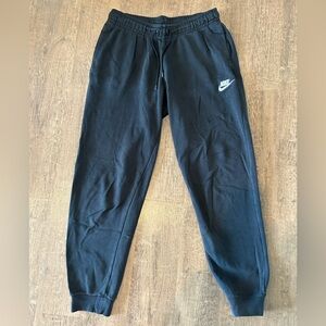 Nike Sportswear Club Fleece| Size Small| Black